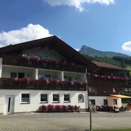 Gastehaus Reichle Hotel Tannheim Exterior photo